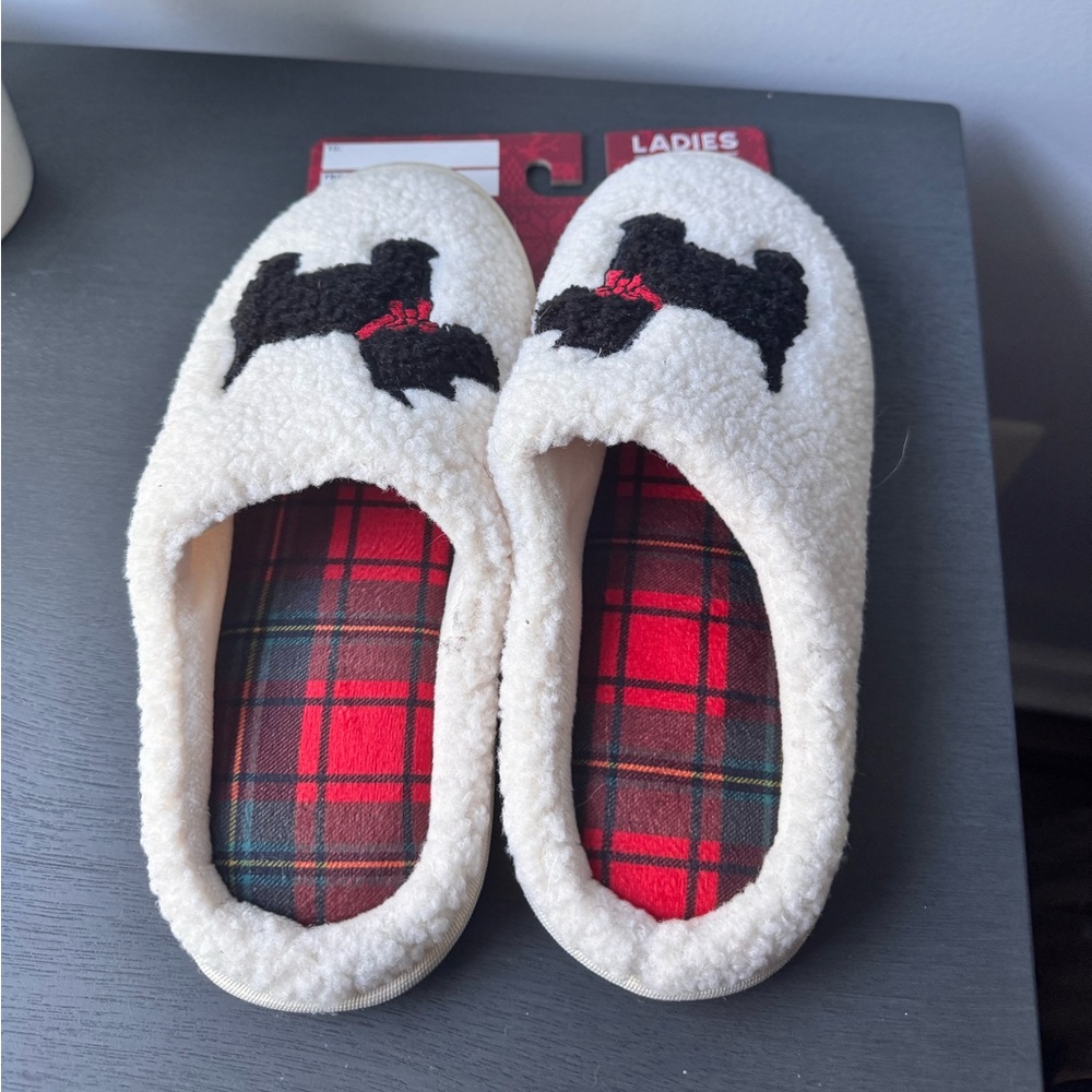 Cozy White Slippers with Black Dog Design